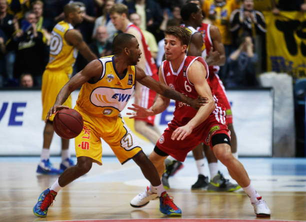 也为冲击更 也为冲击更