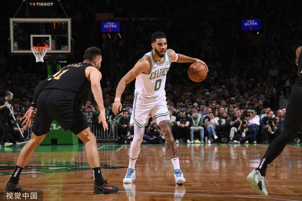 进球后的团 进球后的团