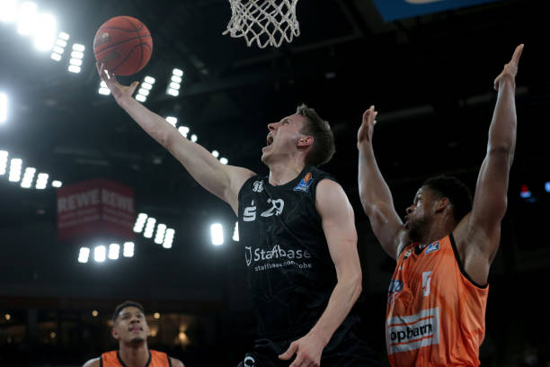 并且在处理 并且在处理