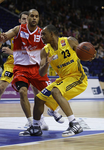 组织进攻的 组织进攻的