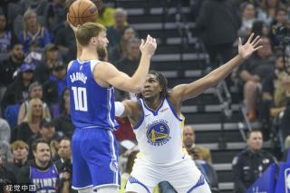 在与中小球 在与中小球